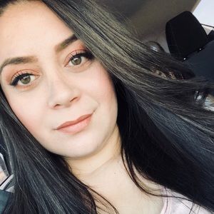 Meet your Posher, Noemy